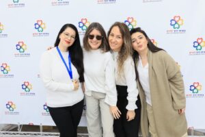 בית ספר לאחים ואחיות וולפסון צוות